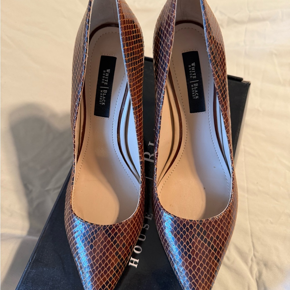 White House Black Market Olivia Whisky Heels, Brown - Size 8 - Picture 2 of 6